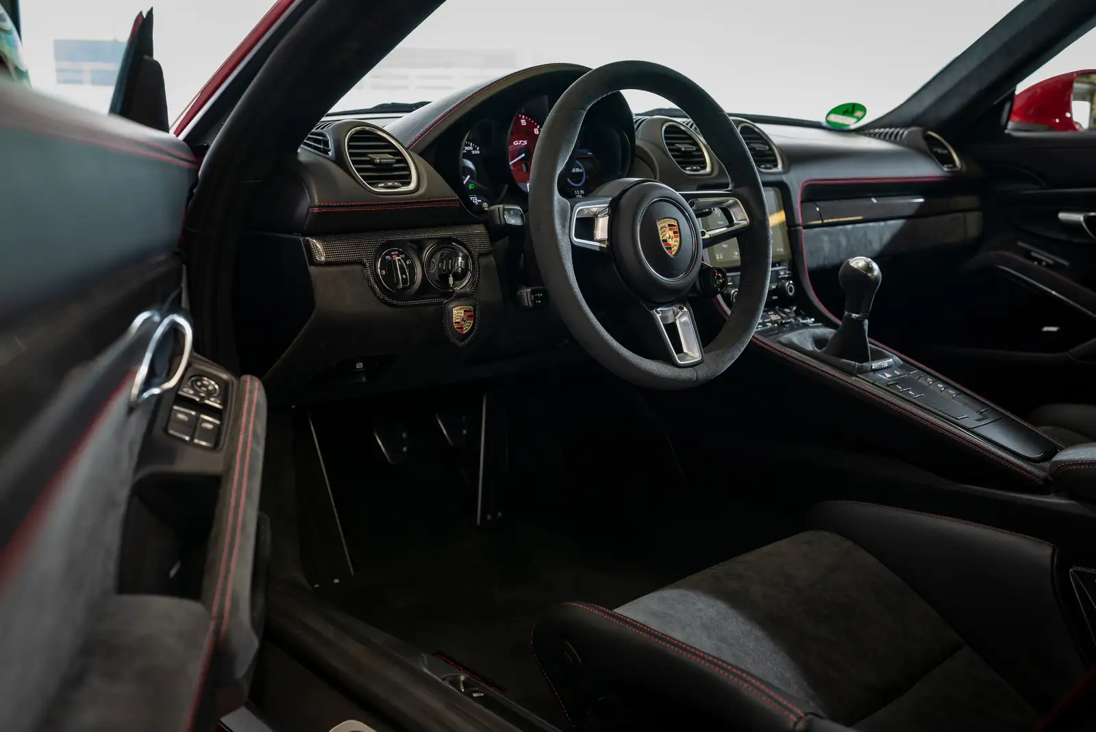 2022 Porsche 718 Cayman GTS 4.0 Base Trim - PDK - view 4