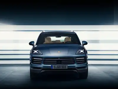 2022 Porsche Cayenne SUV Base Trim - Image 5