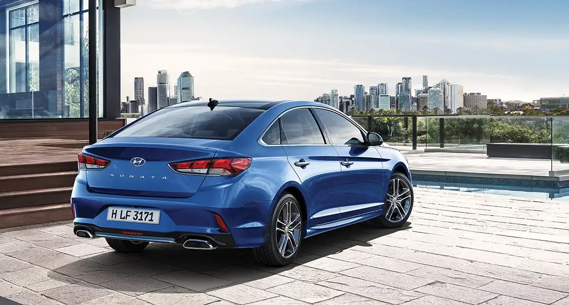 2019 Hyundai Sonata Hybrid - GL - view 3