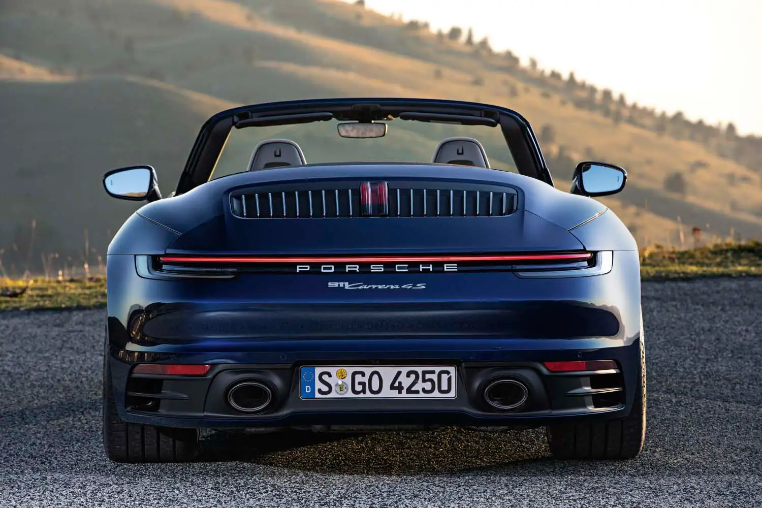 2022 Porsche 911 Carrera 4S Cabriolet Base Trim - view 5