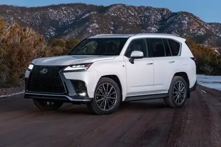 Lexus LX - Image 1