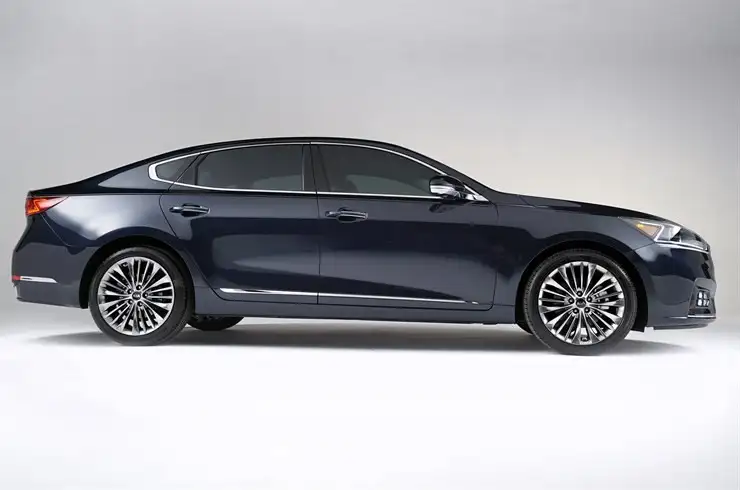 2019 Kia Cadenza EX Upgraded Options - view 3