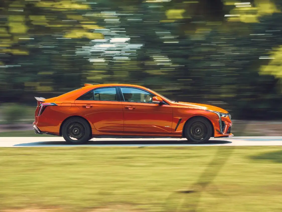 2022 Cadillac CT4-V Blackwing - view 3