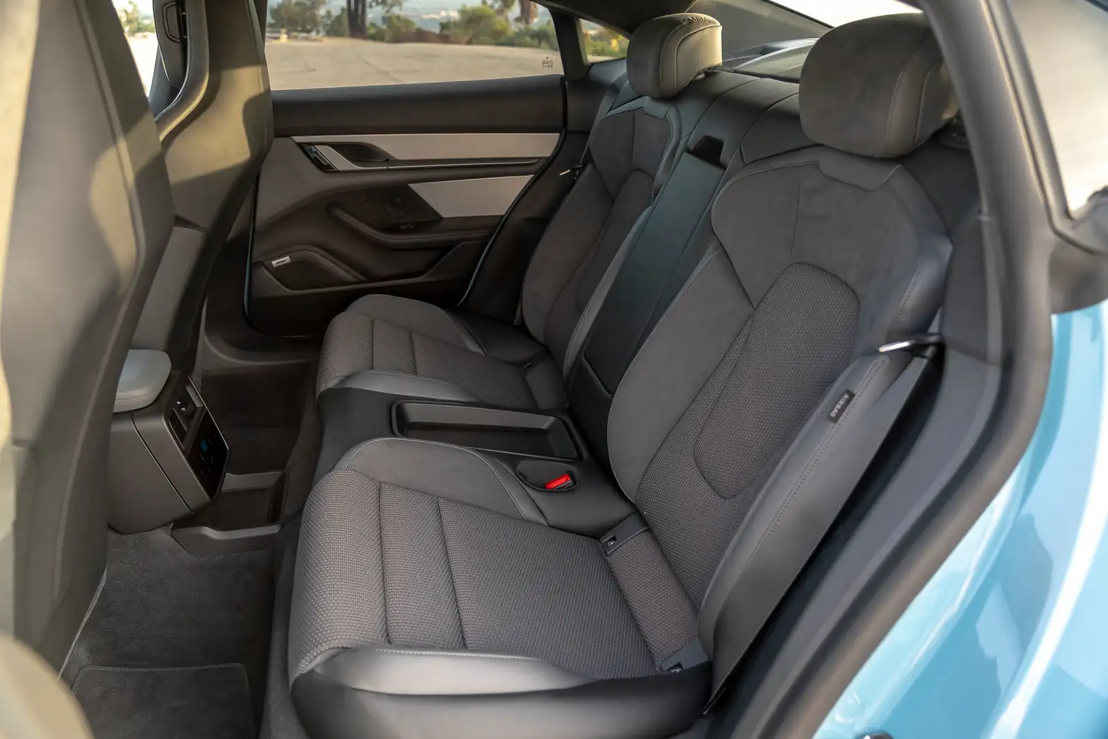 2023 Porsche Taycan 4S Base Trim - view 5