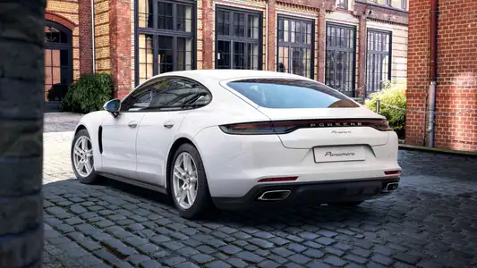 2022 Porsche Panamera Base Model Base Trim - Image 2