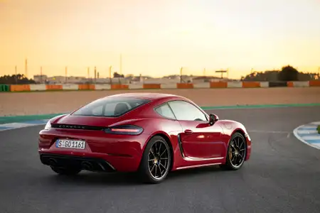 2022 Porsche 718 Cayman GTS 4.0 Base Trim - Manual - Image 3