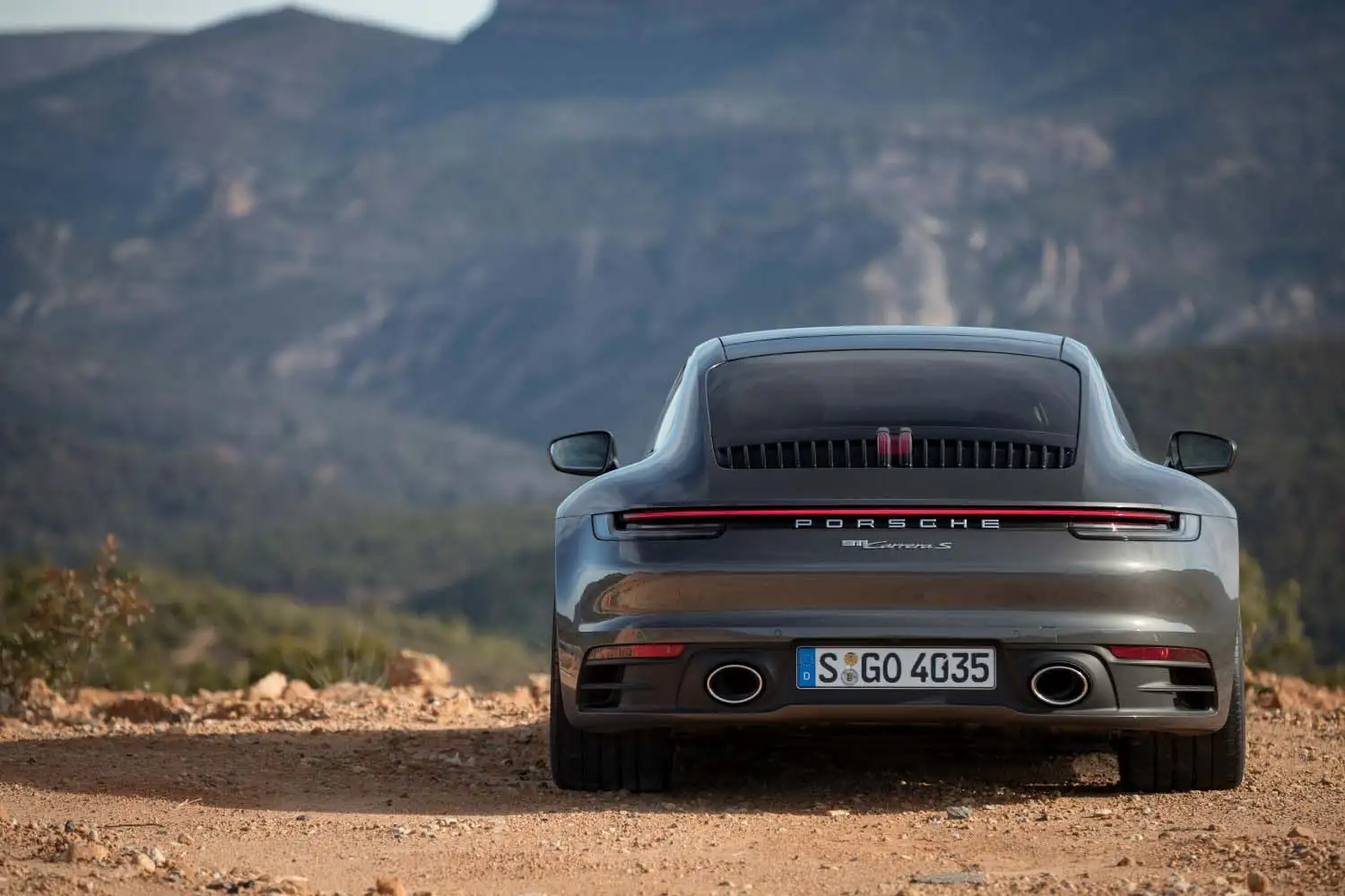 2022 Porsche 911 Carrera S Base Trim - view 4
