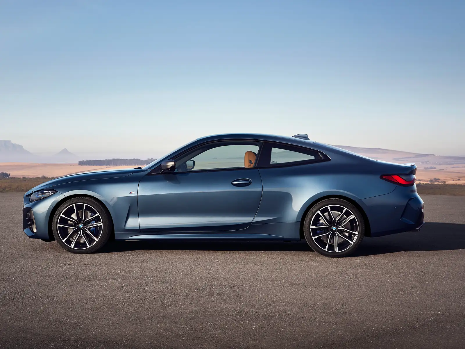 2021 BMW 4 Series M 440i xDrive Coupe - view 3