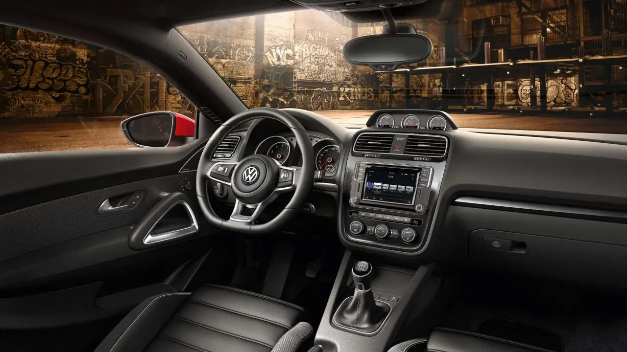2018 Volkswagen Scirocco Sport - view 8