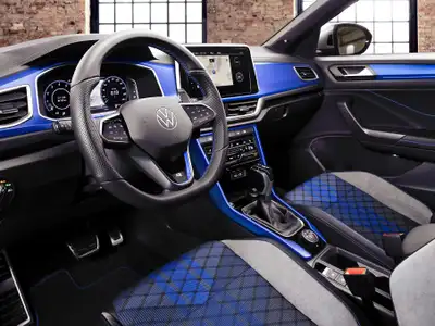 2022 Volkswagen T-Roc 1.4L TSI R-line - Image 4