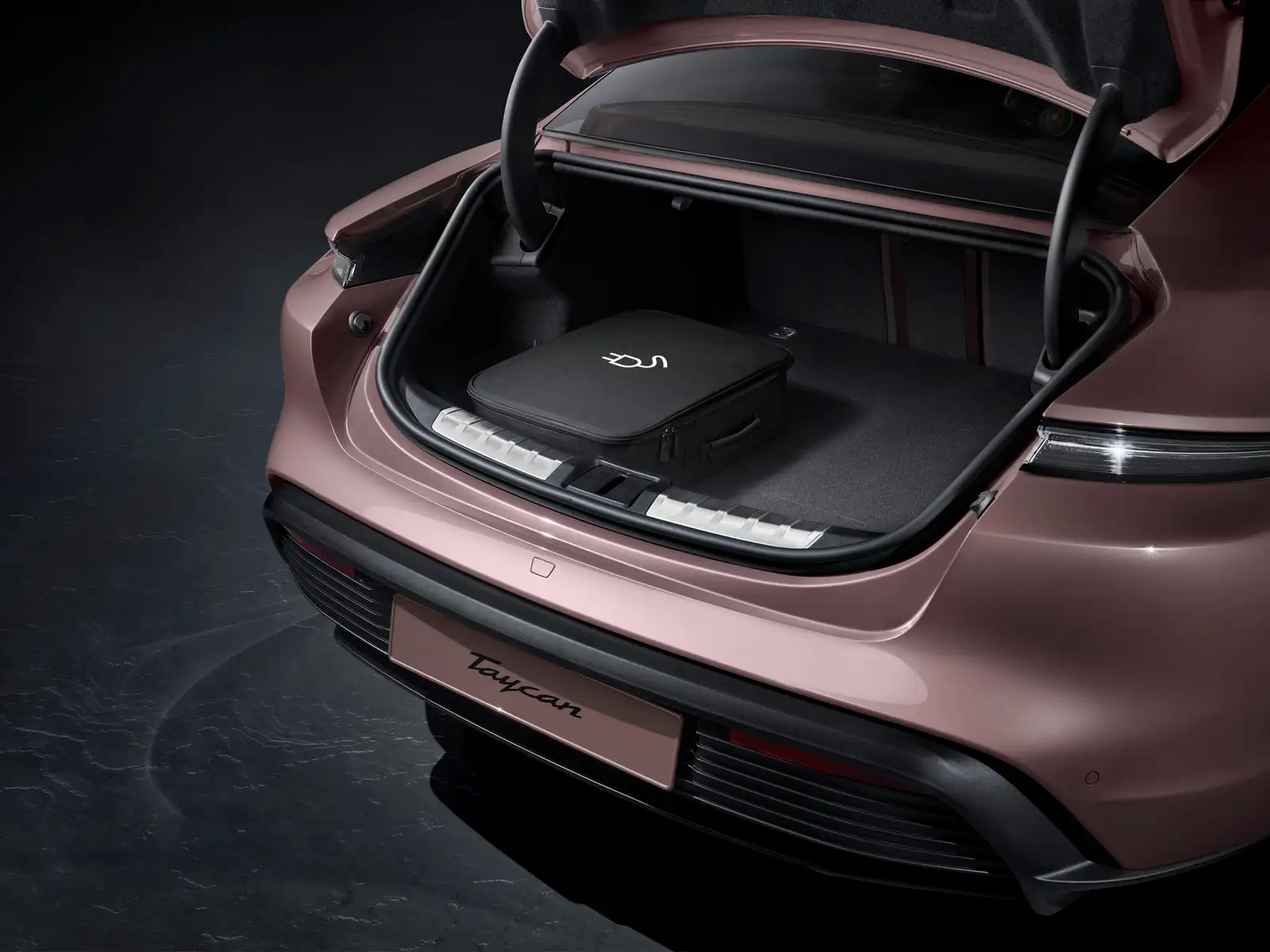 2022 Porsche Taycan Base Model Base Trim - view 5