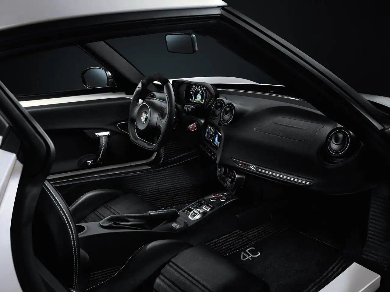 2018 Alfa Romeo 4C Coupe - view 7