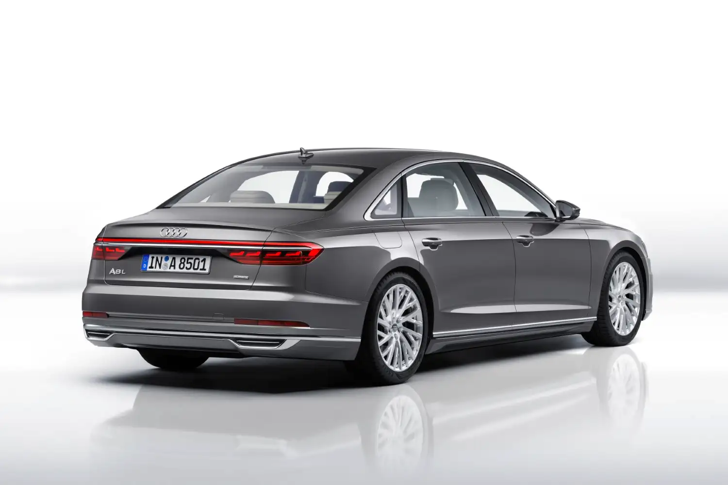 2020 Audi A8L 55 TFSI quattro 3.0L - view 3