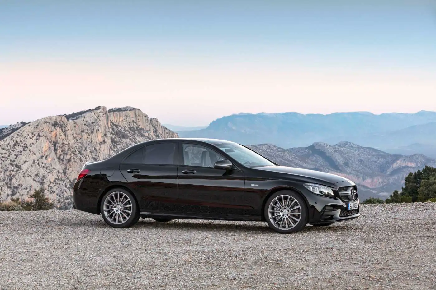 2020 Mercedes-Benz C-Class Sedan AMG C 43 4MATIC - view 3
