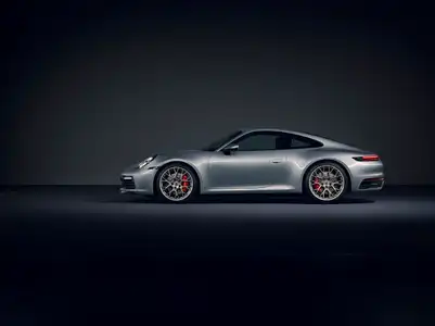 2022 Porsche 911 Carrera 4S Base Trim - Image 4