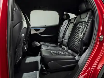 2021 Audi Q7 55 TFSI quattro 3.0L S Line - Image 5