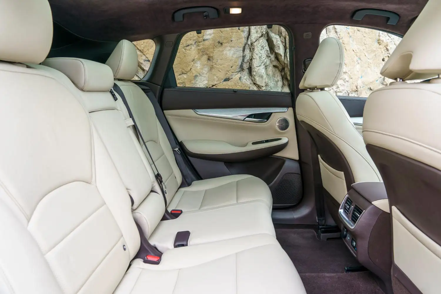 2021 Infiniti QX50 Luxe Style AWD - view 7