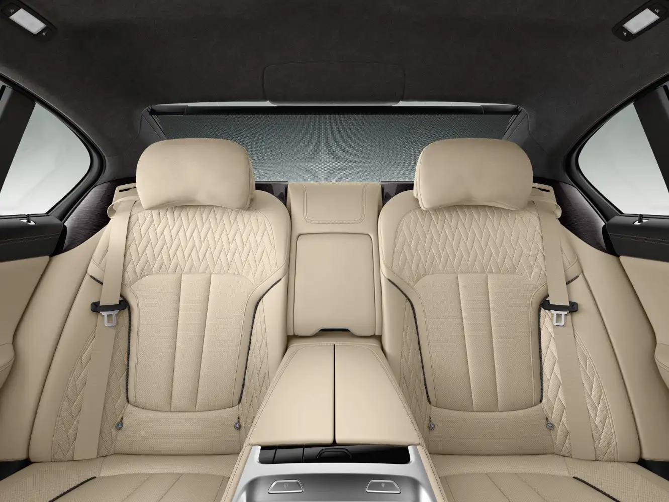 2021 BMW 7 Series M760Li - view 8
