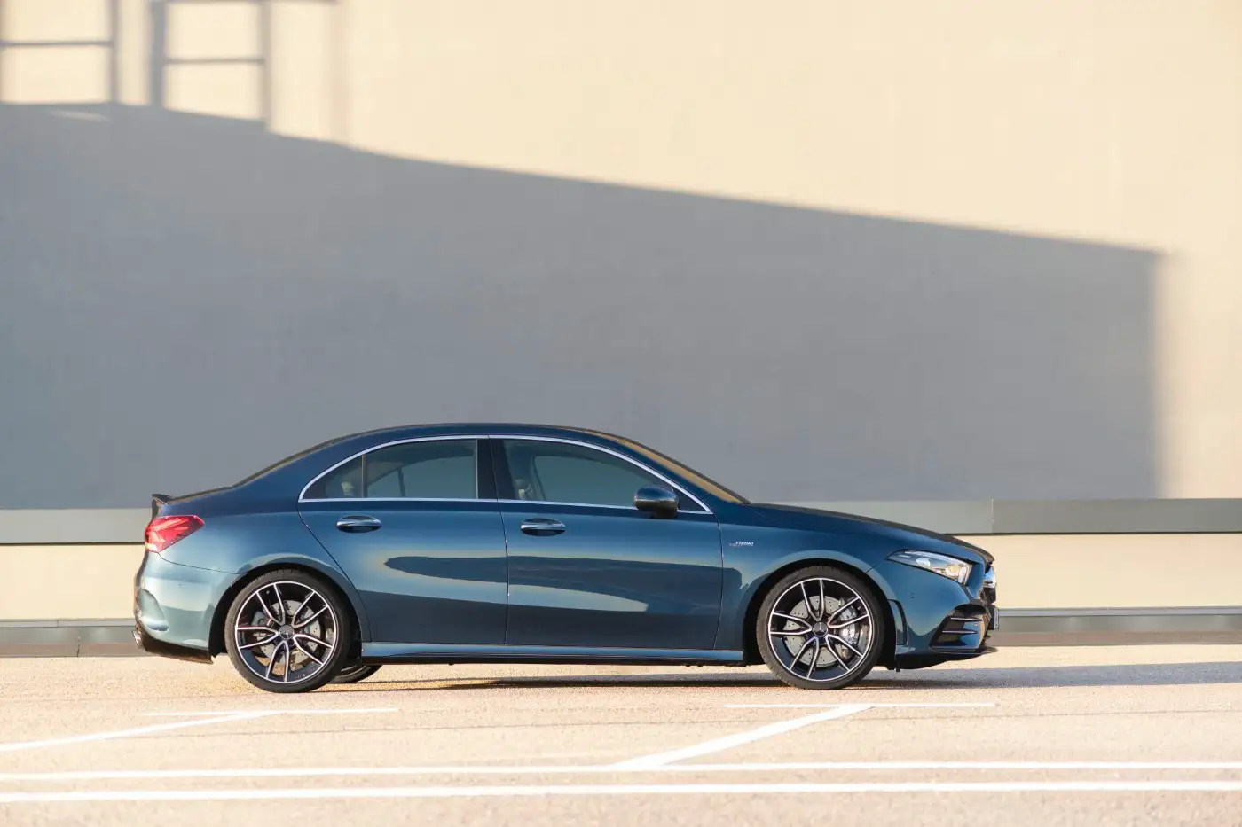2020 Mercedes-Benz A-Class Sedan AMG A 35 4MATIC Premium + - view 3