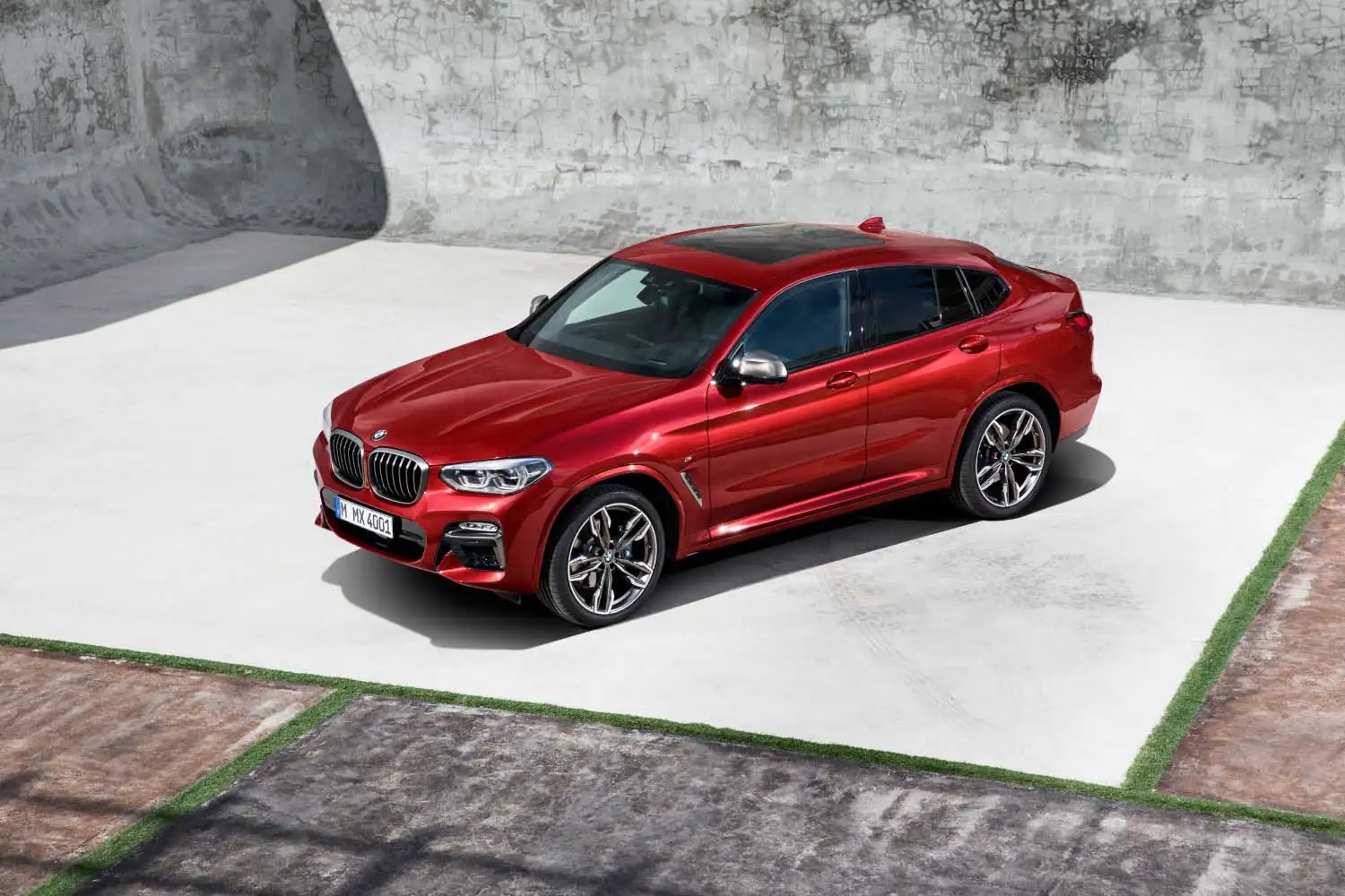 2019 BMW X4 xDrive 30i Executive - view 4