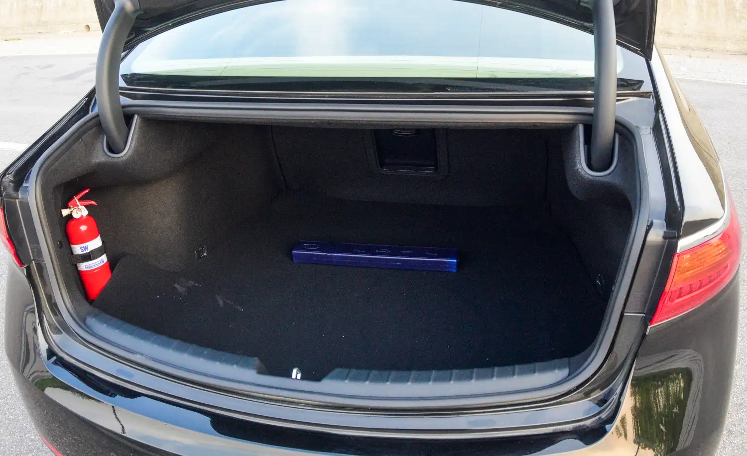 2019 Kia Cadenza EX Upgraded Options - view 7