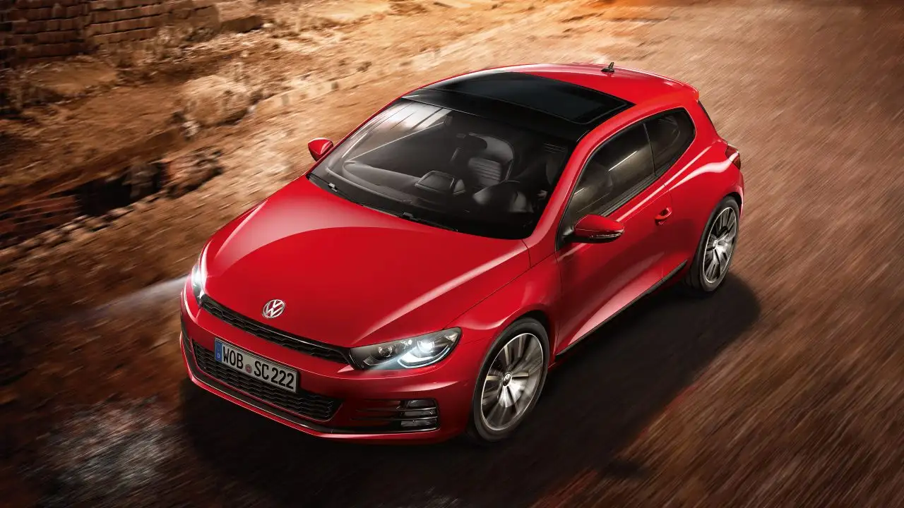 2018 Volkswagen Scirocco Sport - view 4