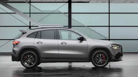 Mercedes-AMG GLA - Image 4