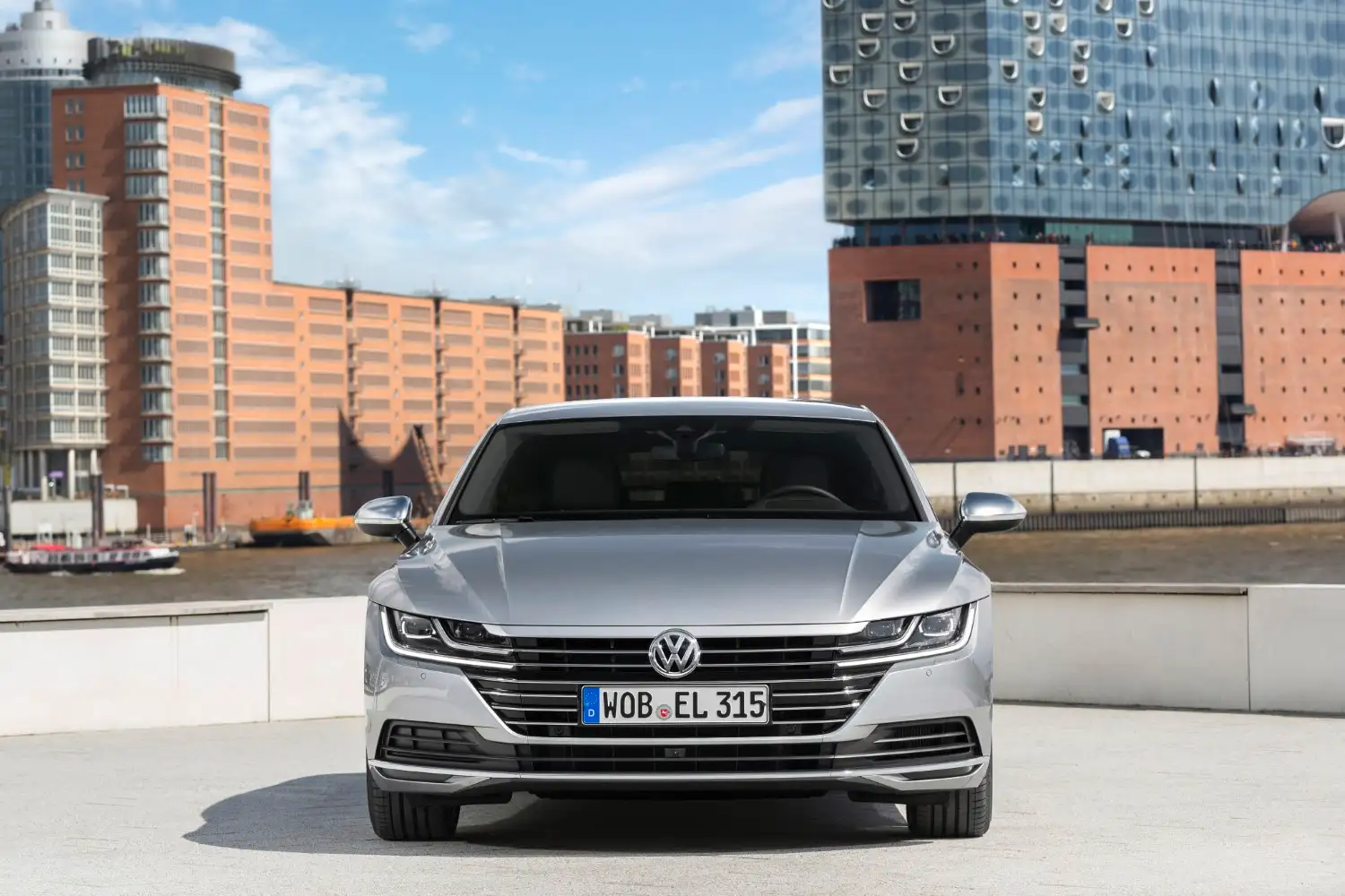 2019 Volkswagen Arteon Sport Leather - view 4
