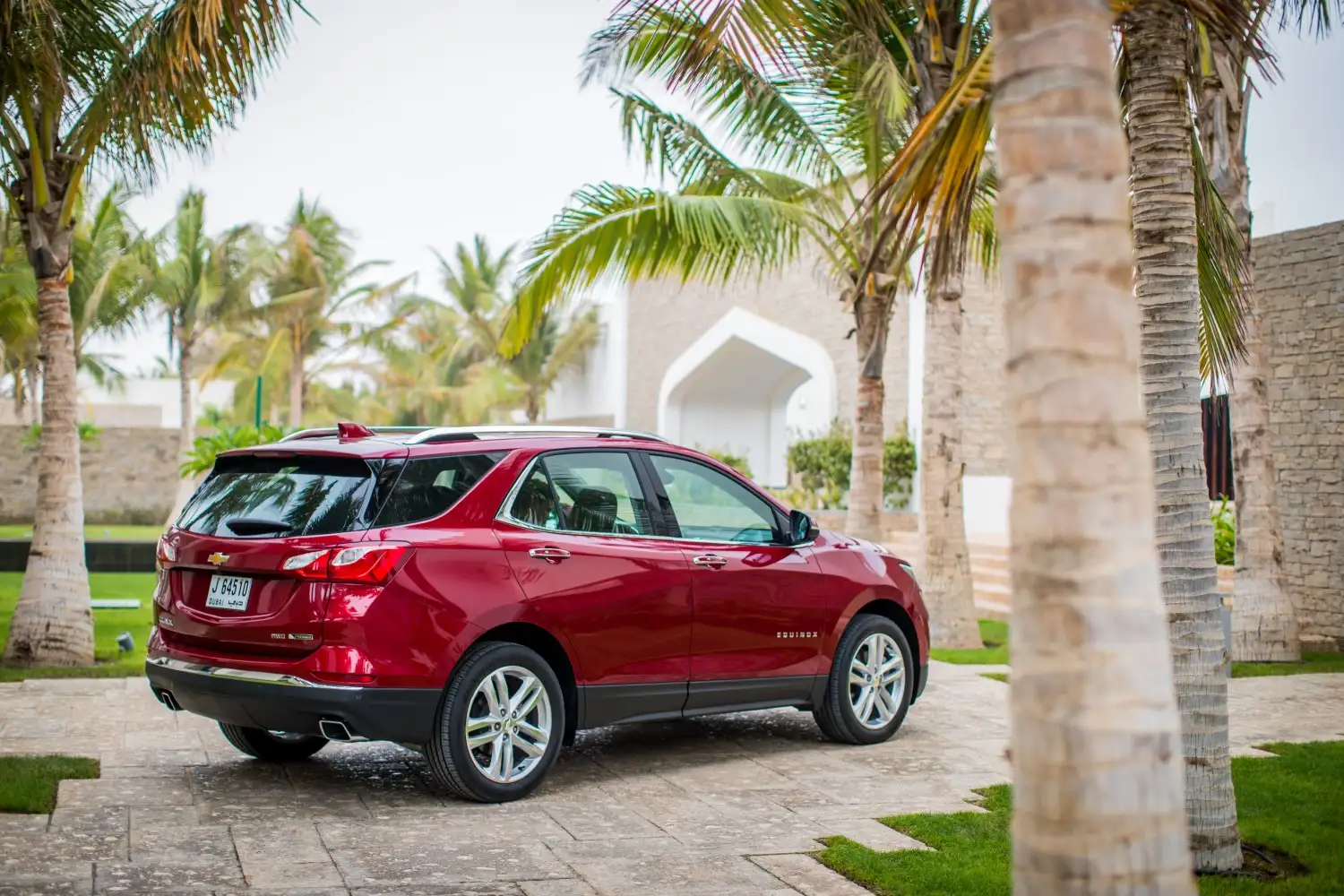 2020 Chevrolet Equinox LS - view 3