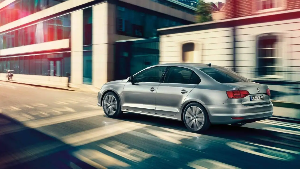 2019 Volkswagen Jetta SE - view 4