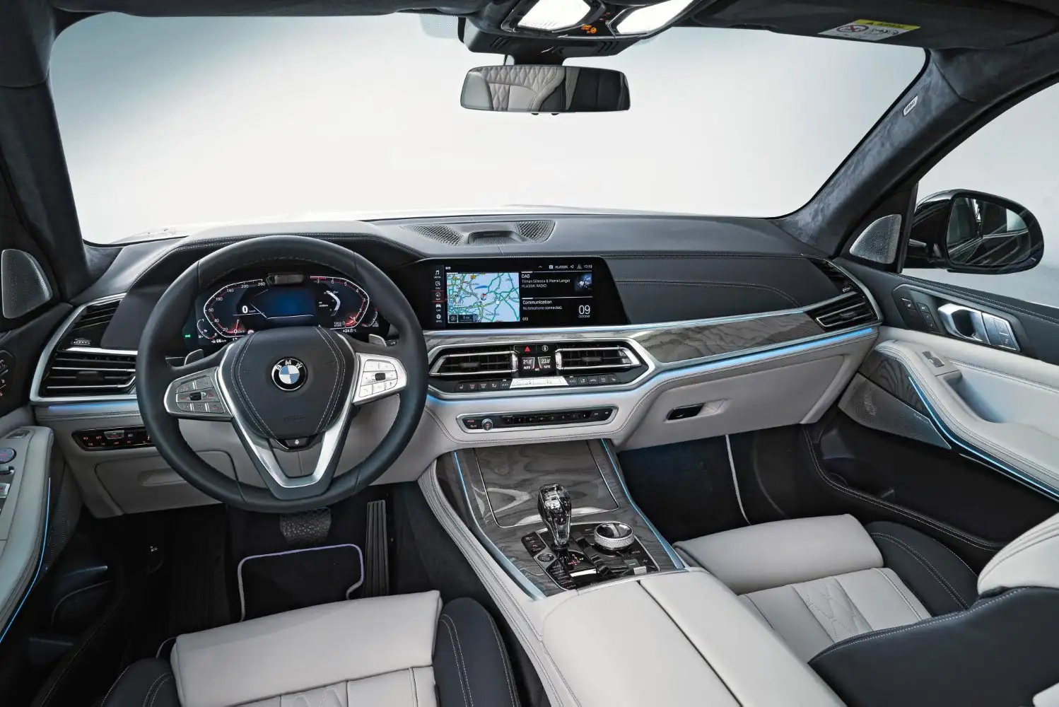 2020 BMW X7 40i Pure - view 9