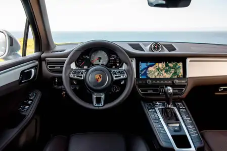 2022 Porsche Macan S Base Trim - Image 5