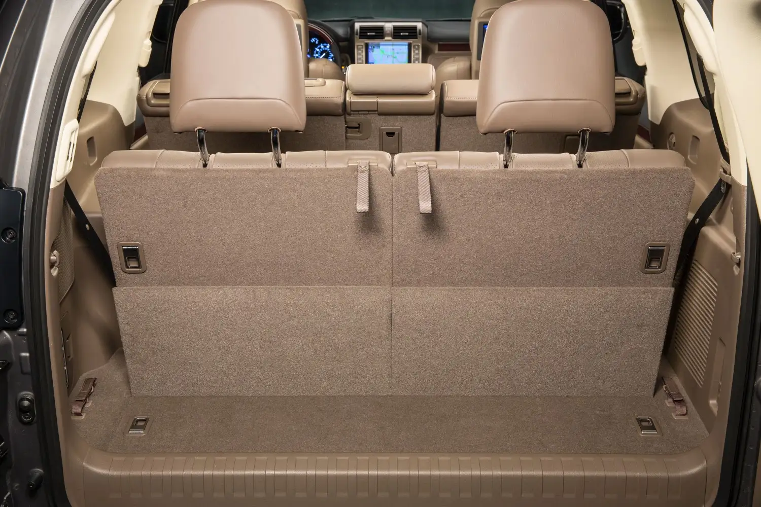 2022 Lexus GX 460 Premier - view 5