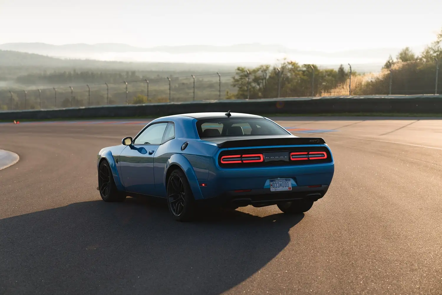 2020 Dodge Challenger Hellcat Red Eye - view 2