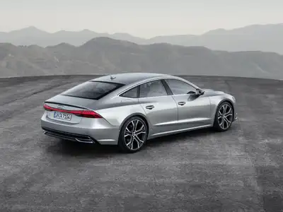 2021 Audi A7 45 TFSI quattro 2.0L - Image 2