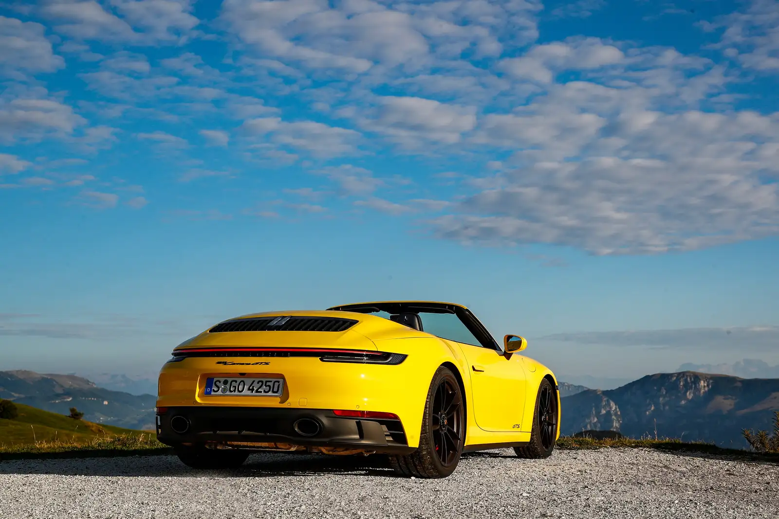 2022 Porsche 911 Carrera GTS Cabriolet Base Trim - view 2