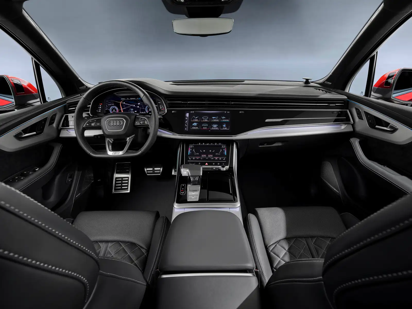 2020 Audi Q7 55 TFSI quattro 3.0L S Line - view 4
