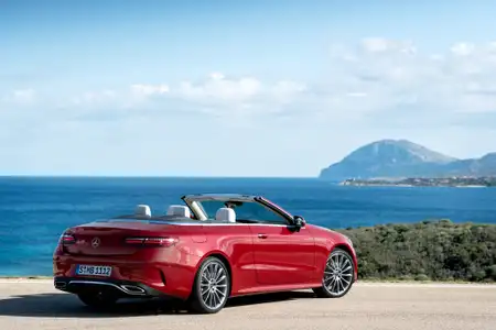 Mercedes-Benz E-Class Coupe - Image 3