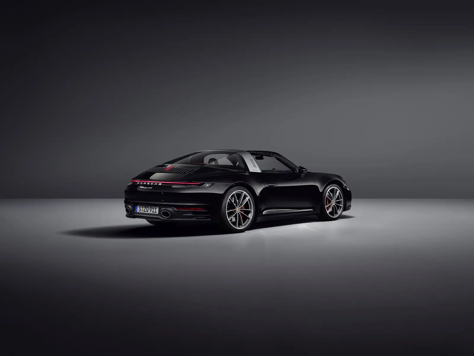 2022 Porsche 911 Targa 4S Base Trim - view 2