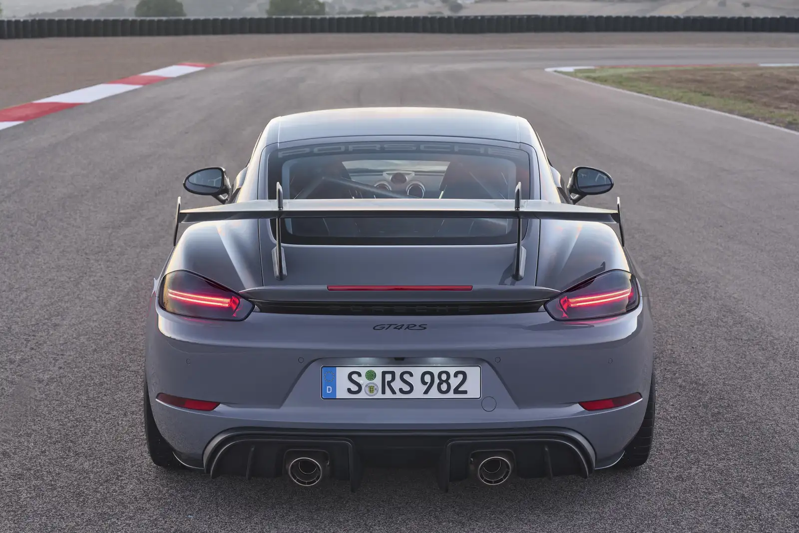 2022 Porsche 718 Cayman GT4 RS Base Trim - PDK - view 5