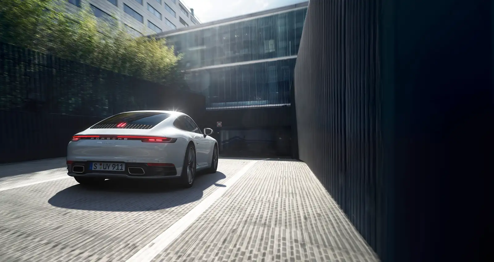 2022 Porsche 911 Carrera 4 Base Trim - view 2