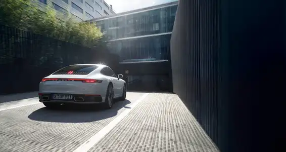 Porsche 911 Carrera 4 Base Trim - Image 2