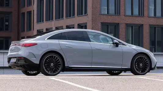 Mercedes-Benz EQE - Image 3