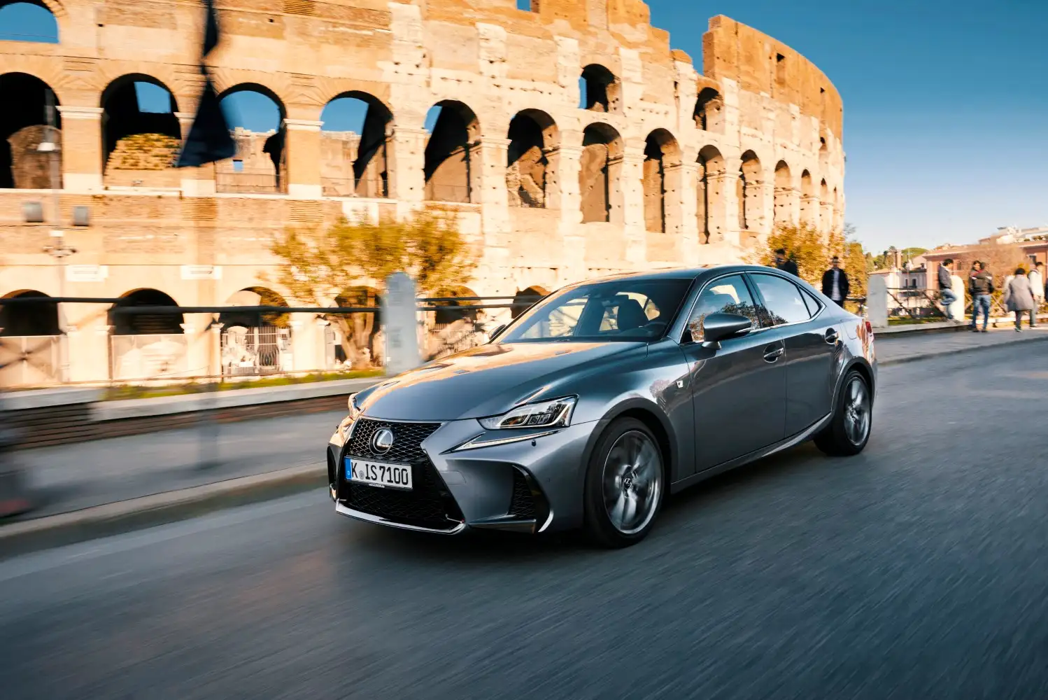2020 Lexus IS 350 F-Sport - view 7