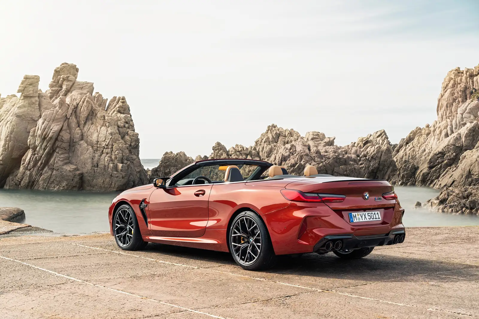 2020 BMW M8 Convertible M Competition - view 2