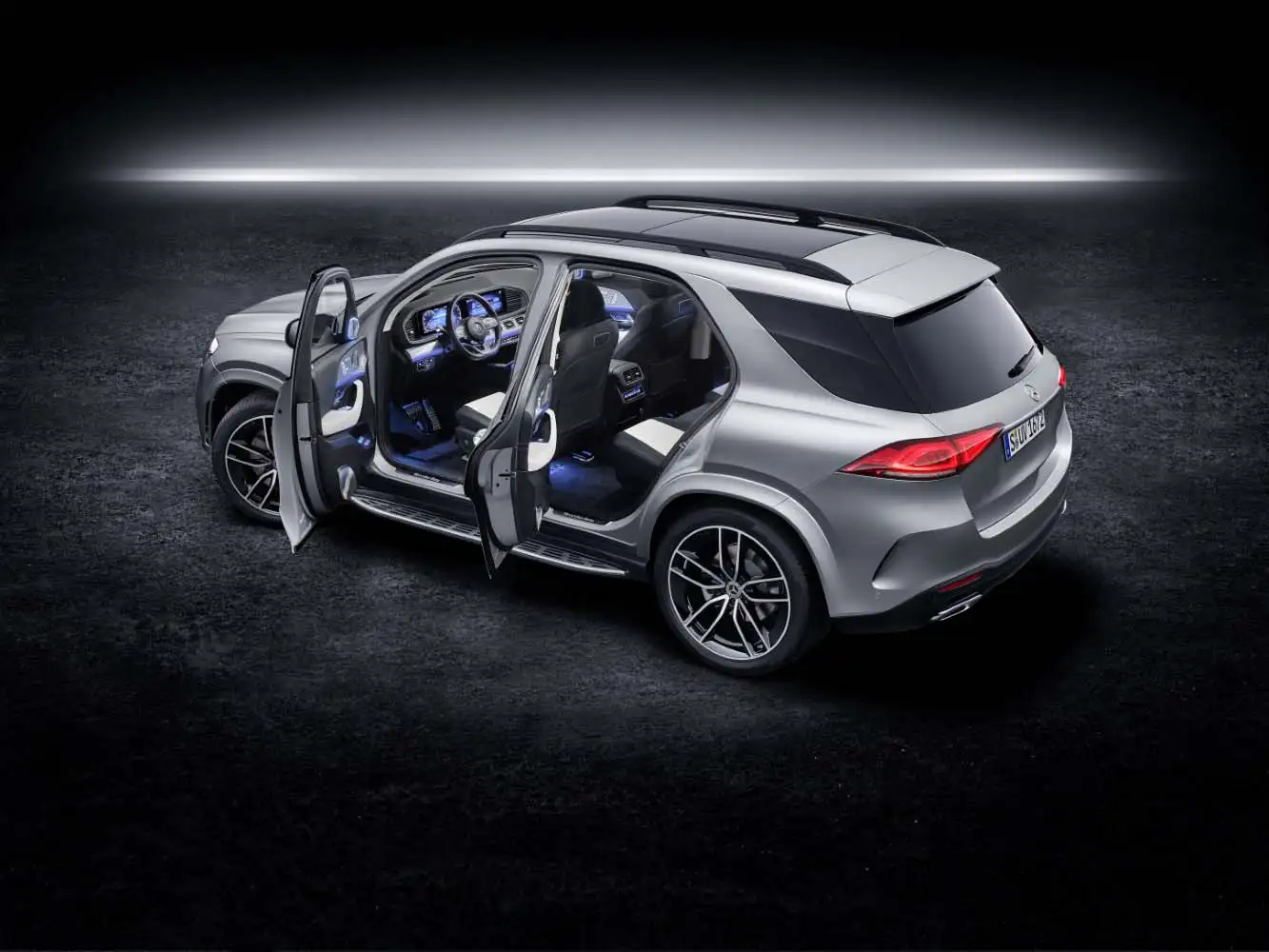 2020 Mercedes-Benz GLE 450 4MATIC Premium + - view 3
