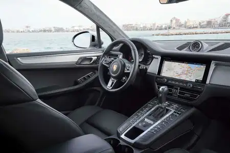 2022 Porsche Macan S Base Trim - Image 4