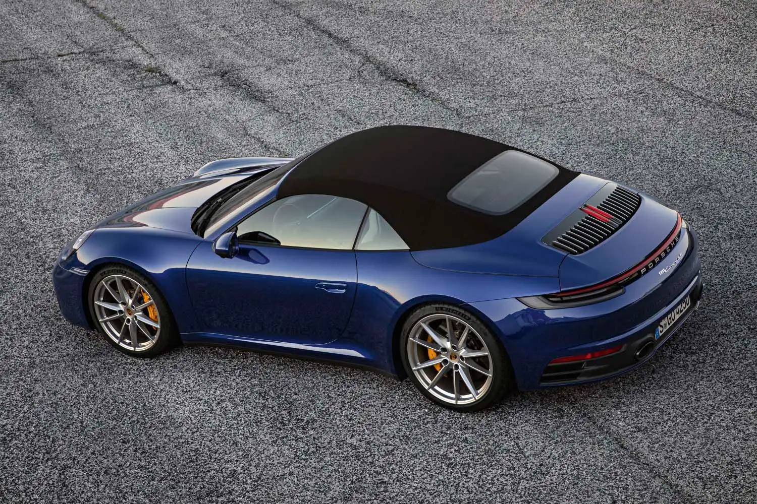 2022 Porsche 911 Carrera 4S Cabriolet Base Trim - view 6