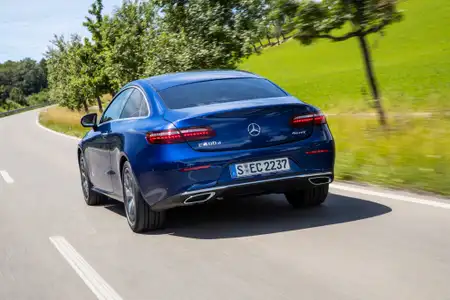 Mercedes-Benz E-Class Coupe - Image 4
