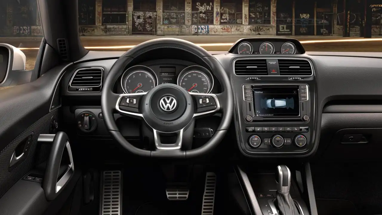 2018 Volkswagen Scirocco Sport - view 7